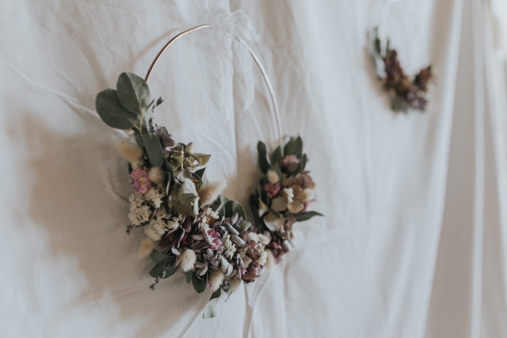 couronne de fleurs sechées pour mariage boheme