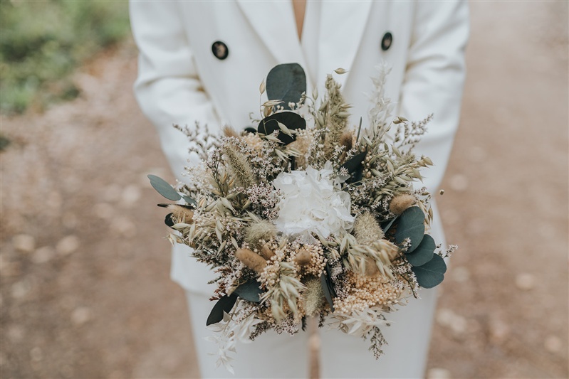 détail bouquet de la mariée à Versailles